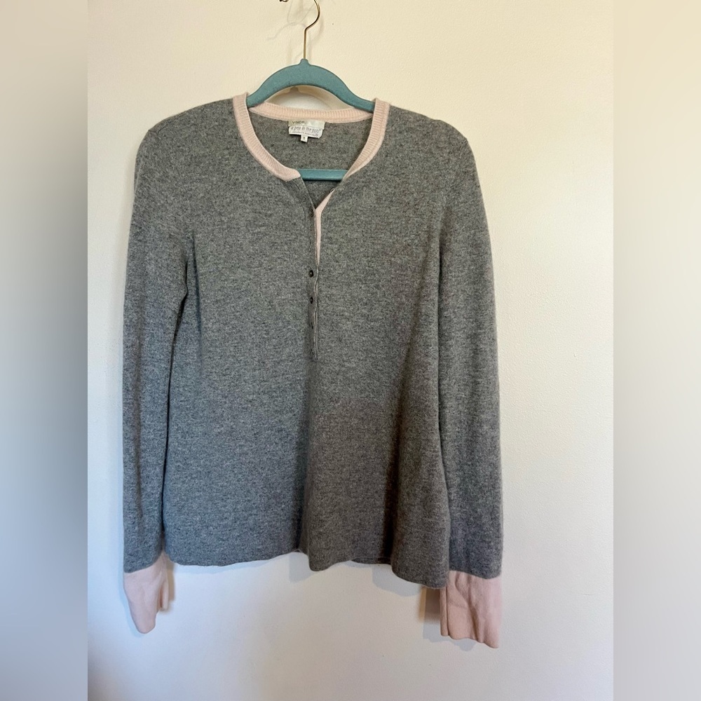 VINCE MATERNITY 💯 CASHMERE sweater A PEA IN THE POD. Gray and pink small